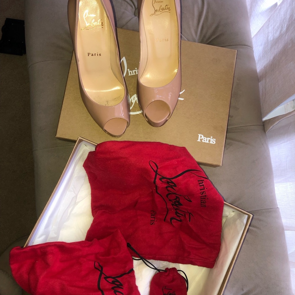 New Very Prive ~ Christian Louboutine